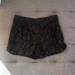 Diane von Furstenberg lace shorts. Size 4
